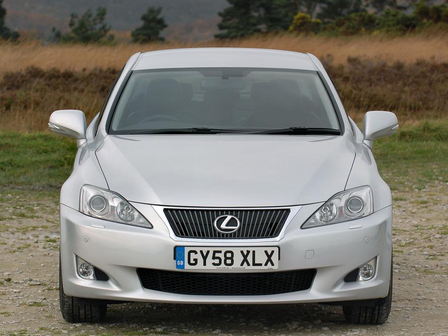  Lexus IS250 F-Sport 2010 года  (UK) (фото 2 из 29)